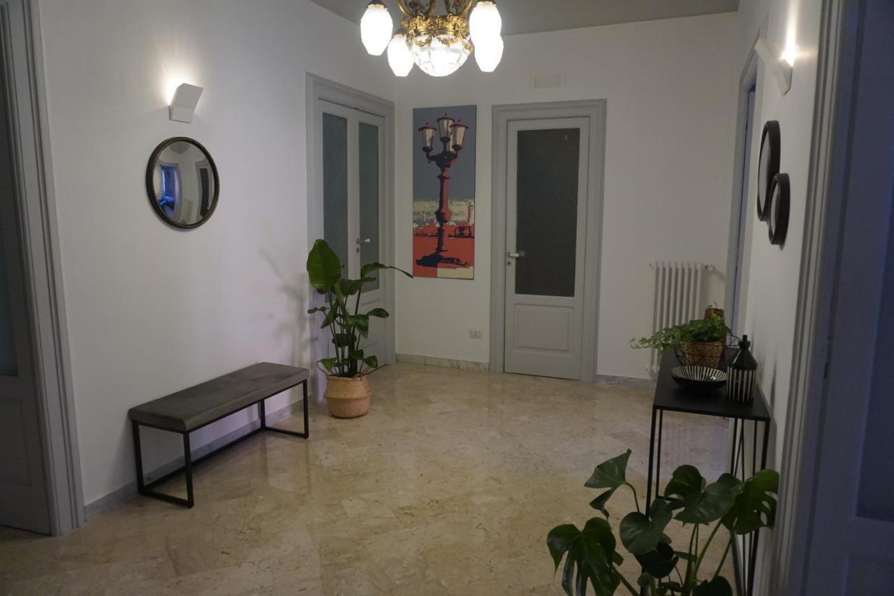 Rossopetruzzelli Apartment Bari Bagian luar foto