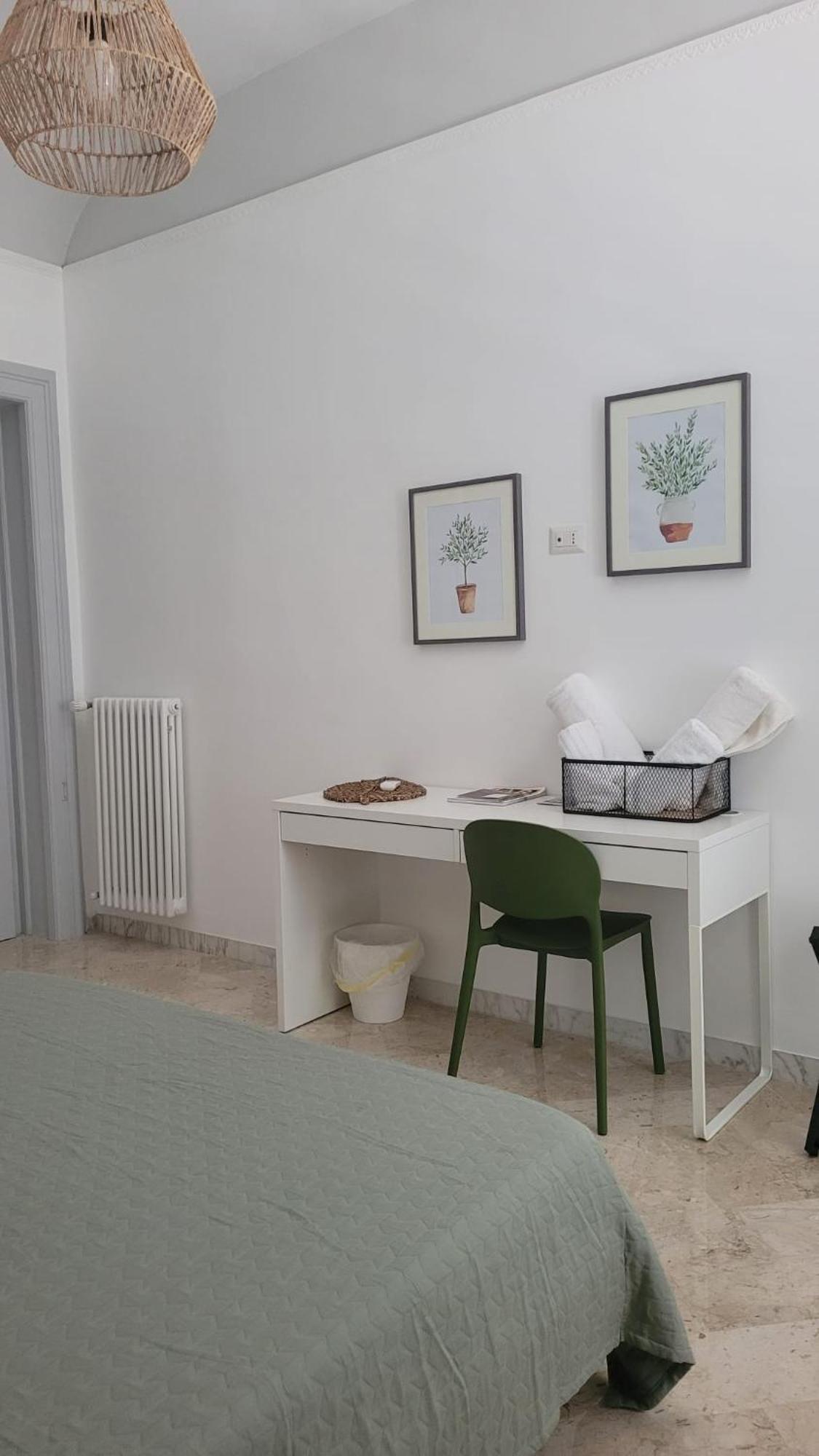 Rossopetruzzelli Apartment Bari Bagian luar foto